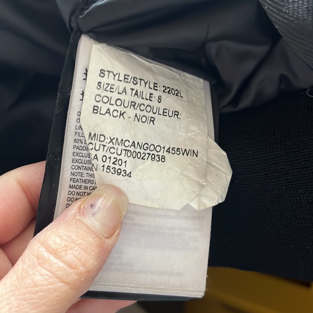 Canada goose jacket - Picture 5 of 10